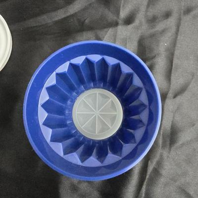 Variety of plastic Food storage containers with lids