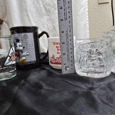 Collectible character mugs - Tom & Jerry - Mickey Mouse - frosted Mcdonalds cups