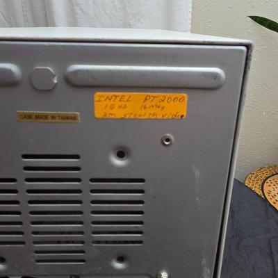 HP Monitor and Tower with speakers