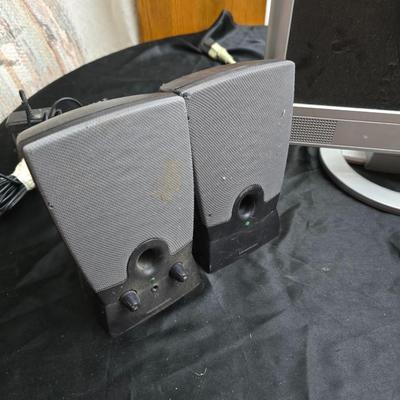 HP Monitor and Tower with speakers