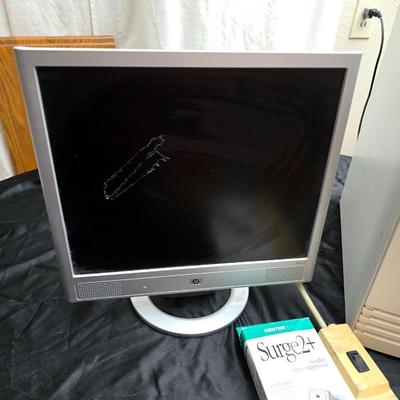 HP Monitor and Tower with speakers