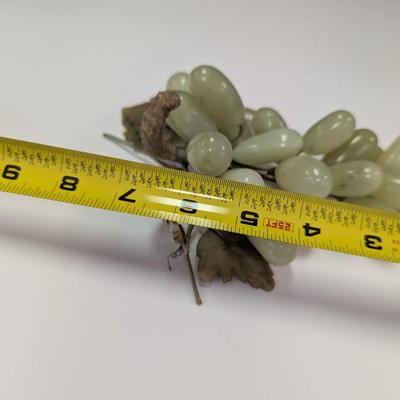 Vintage Jade Green Grape Cluster With Stone Leaves