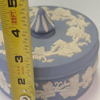 Vintage Wedgwood Jasperware Blue Container & Powder Spiked Knob Box