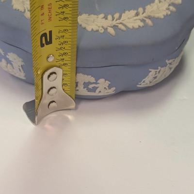 Vintage Wedgwood Jasperware Blue Container & Powder Spiked Knob Box