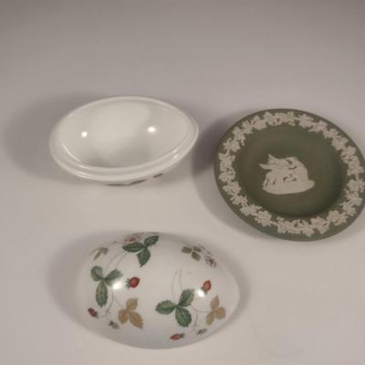 Pair of Wedgwood Trinket Dishes/Boxes