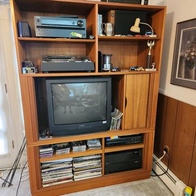 Vintage Mid Century MCM Teak Denmark Hundevad Audio Media Center w Tambour Wall Unit