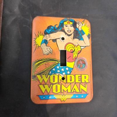 WONDER WOMAN TIN SIGNS, DOOR KNOB HANGER AND LIGHT SWITCH COVER