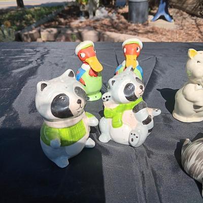 A COLLECTION OF SWEET VINTAGE SALT & PEPPER SHAKERS