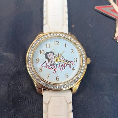 BETTY BOOP WATCH, KEY CHAINS AND PIN