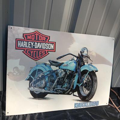 MOTORCYCLE DOUBLE LIGHT GLASS SHADED LAMP, HARLEY DAVIDSON TIN SIGN, PLATE AND FRAME