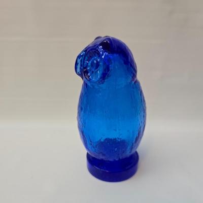 Vintage MCM Pilgrim Art Glass Cobalt Blue Glass Owl Figurine
