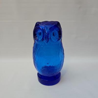 Vintage MCM Pilgrim Art Glass Cobalt Blue Glass Owl Figurine