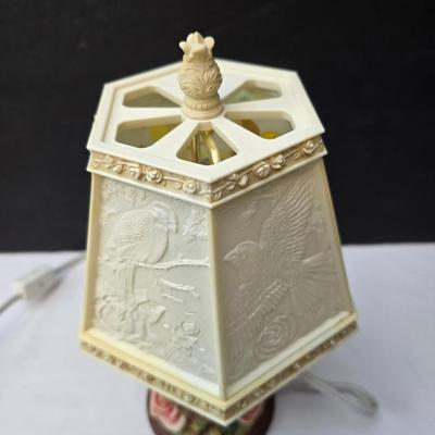 Porcelain bird trinket box and a small bird lamp