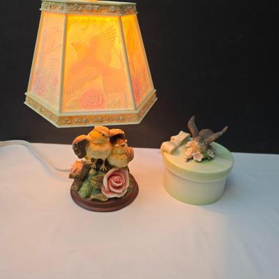 Porcelain bird trinket box and a small bird lamp