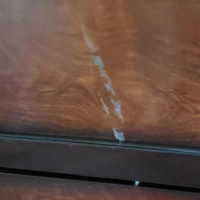 Two Toned Wooden Dresser with Mirror and Glass Top (PB-KD)