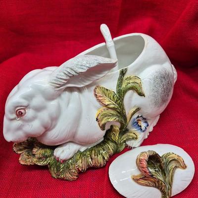 Vintage Italy Majolica Soup Tureen