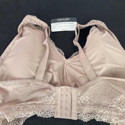 2 New Dreamfit Bralettes Size 3XL