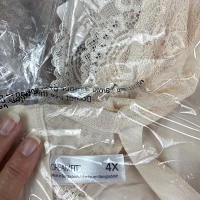 2 New Dreamfit Bralettes Size 4 XL