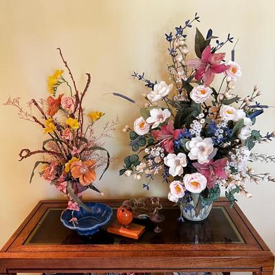 B1200 Faux Flower Bouquets with Pottery, Pen Holder, Brass Ashtray