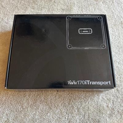 Wadia 170iTransport Digital iPod Dock – Audiophile Transport w/ Box & Papers