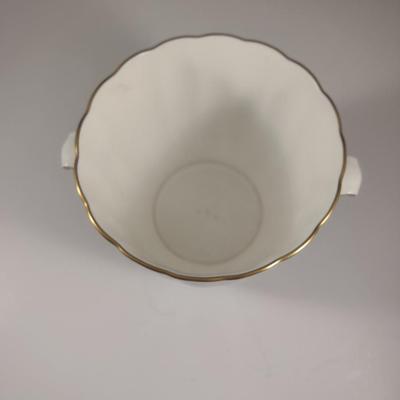 Mikasa Cachepot- Eden's Garden Pattern- Approx 5 1/2" Wide