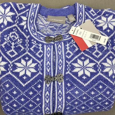 New Blue/White Clip front Sweater Size XL
