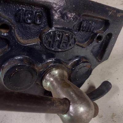 Machinist's Under Bench Mount Metal Vise 7"
