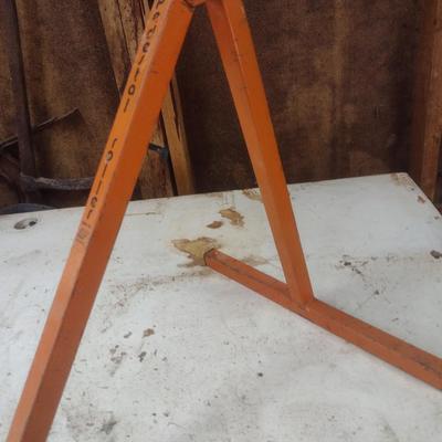 Adjustable Height 12" Pedestal Roller