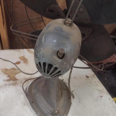 Pair of Vintage Desk Fans Includes Large Westinghouse in Working Condition