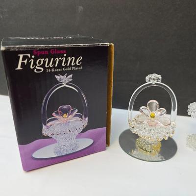 Blown glass and other delicate figurines - Flowers - Angel - and more