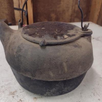 Antique Cast Iron Kettle (B2)