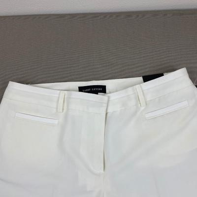 New Larry Levine Winter White Slim Leg Pants 12