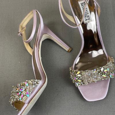 New Badgley Mischka Rose Crystal Sandals Size 8