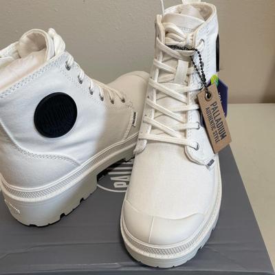 New Palladium Boots Pallabase Twill White Size 6.5