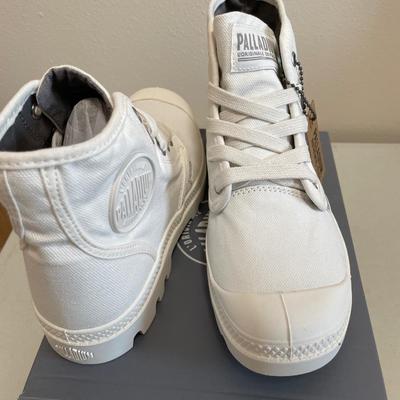 New Palladium Hi Top Sneakers Pampa Hi White Size 6.5