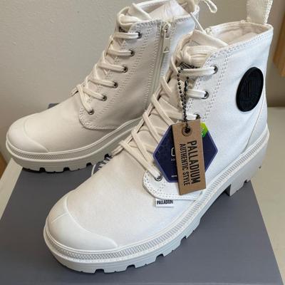 New Palladium Boots Pallabase Twill White Size 8.5