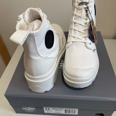 New Palladium Boots Pallabase Twill White Size 8.5