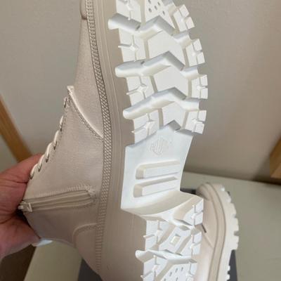 New Palladium Boots Pallabase Twill White Size 8.5