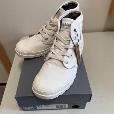 New Palladium Boots Pampa Hi White Size 8.5