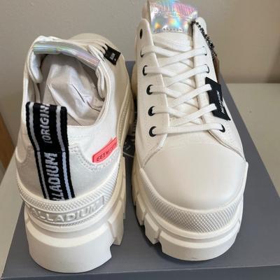 New Palladium Boots Revolt Hi White Size 10