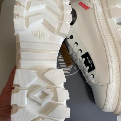 New Palladium Boots Revolt Hi White Size 10