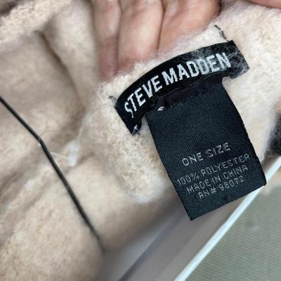 Steve Madden Blush Pink Scarf and Beanie Boxed Set