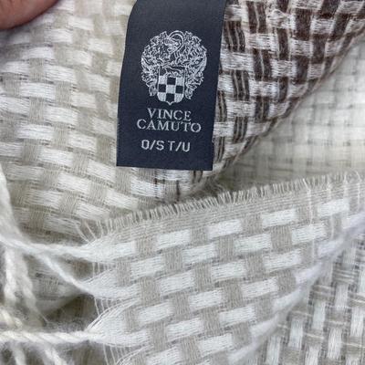 New Vince Camuto Knit Beanine and Scarf Set
