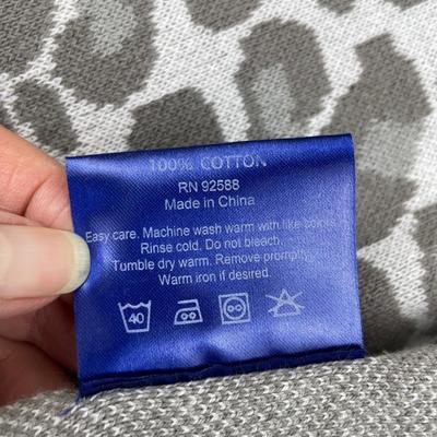 Cotton Throw Blanket with Acrylic Tray New