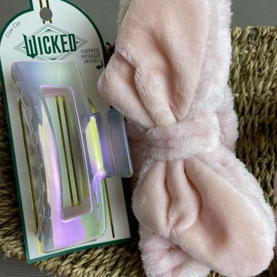 4 Piece Wicked Conair Hair Accessories Pink