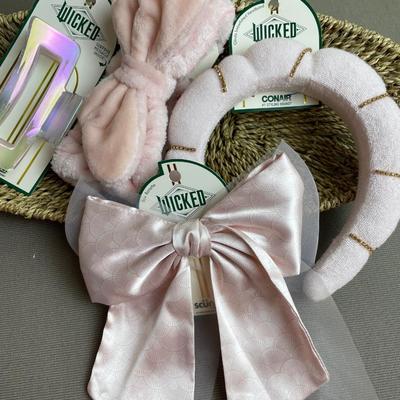 4 Piece Wicked Conair Hair Accessories Pink