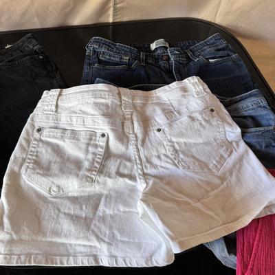 LADIES SHORTS SIZE 12 & LARGE