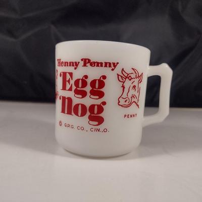 Henny Penny Egg Nog Hazel Atlas Milk Glass Miniature Mug