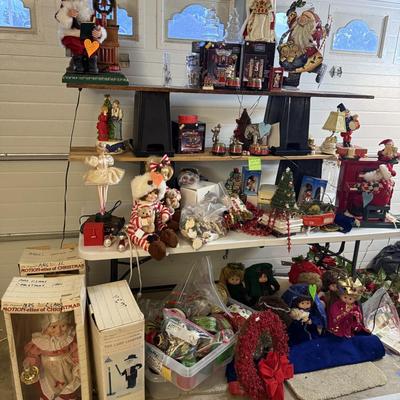 Lot 15: Against Garage Door Holiday Selection