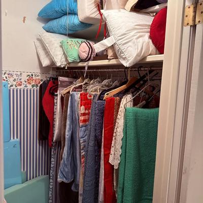 Lot 22: Linens Closet